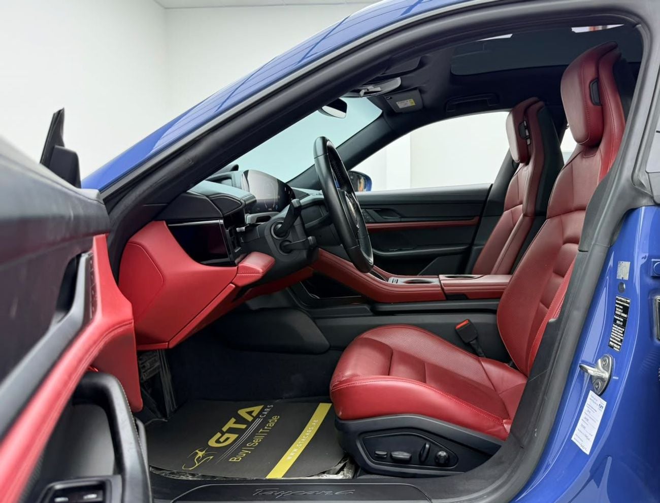 Porsche Taycan 4 CROSS TURISMO 2022 Porsche Taycan 4, Porsche Warranty+Full Service History, GCC Specs.