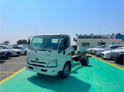 Hino 300 Hino 714 chassis / 4.2 tons // single cabin // 2023