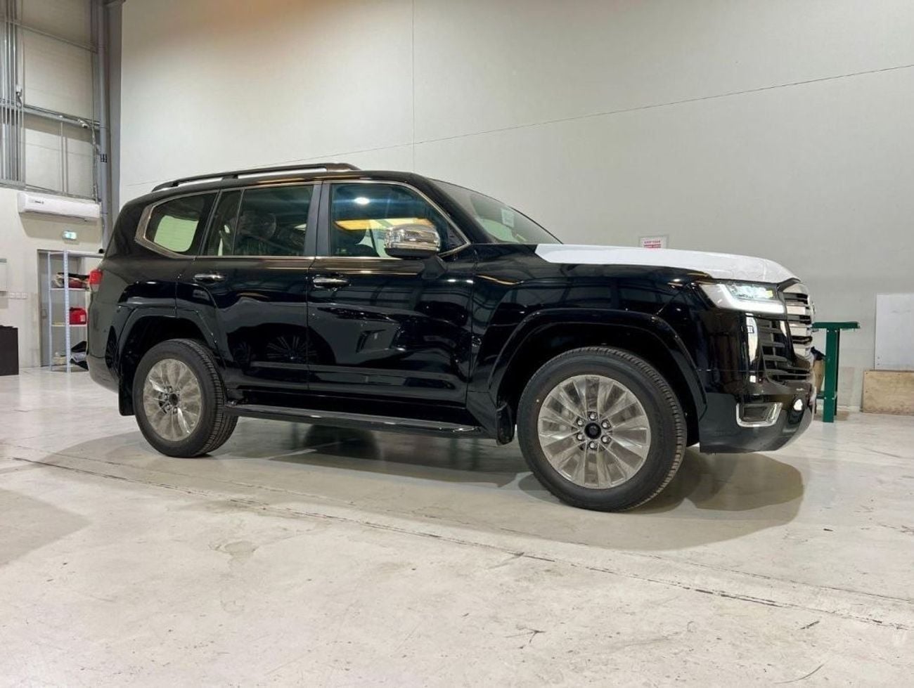 Toyota Land Cruiser VXR 3.5L Twin Turbo 401 HP Brand New * Export Price *