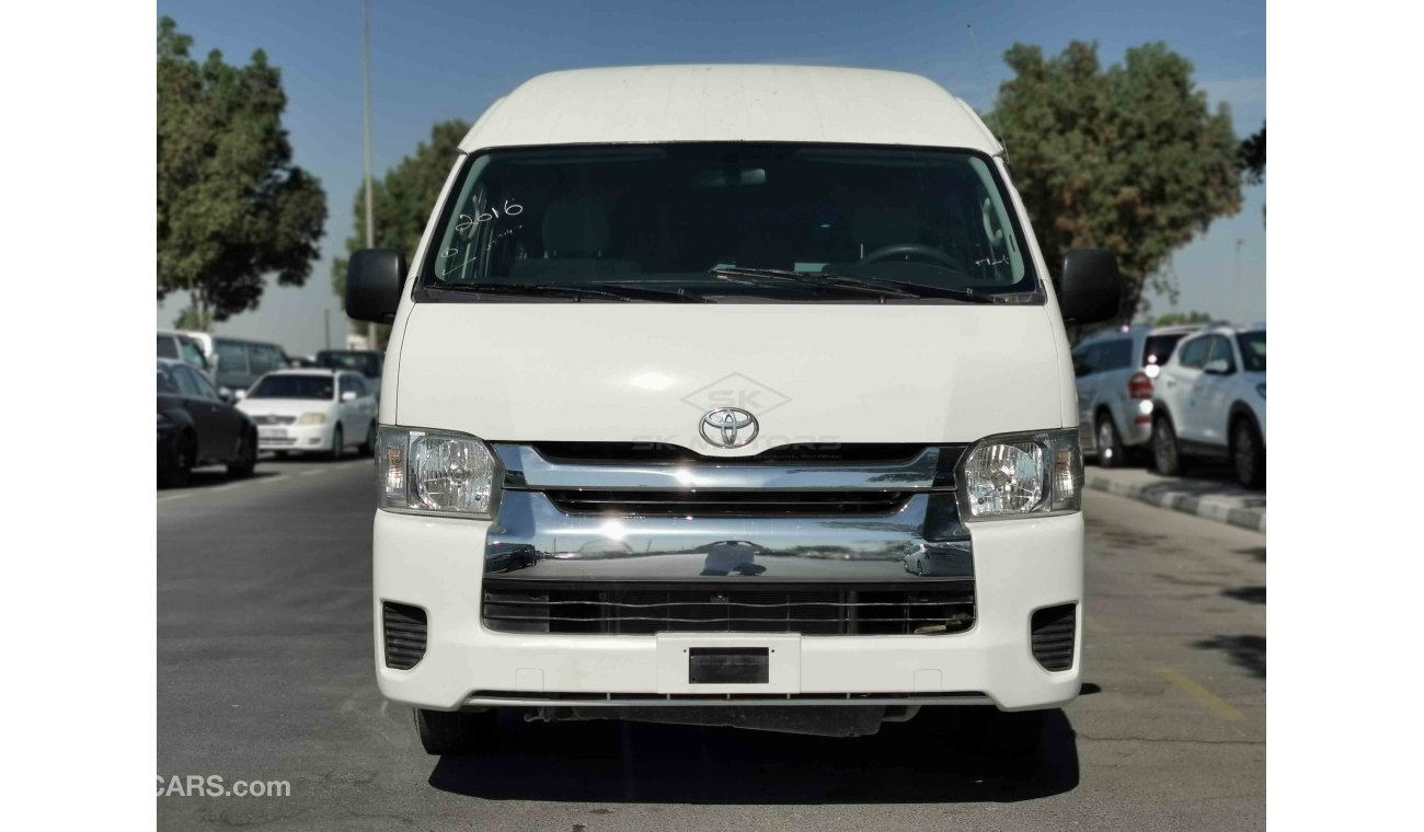 Toyota Hiace 2.7L 4CY Petrol, 15" Tyre, Manual Gear Box, Roof Speaker, Fabric Seat, Xenon Headlights (LOT # 9557)