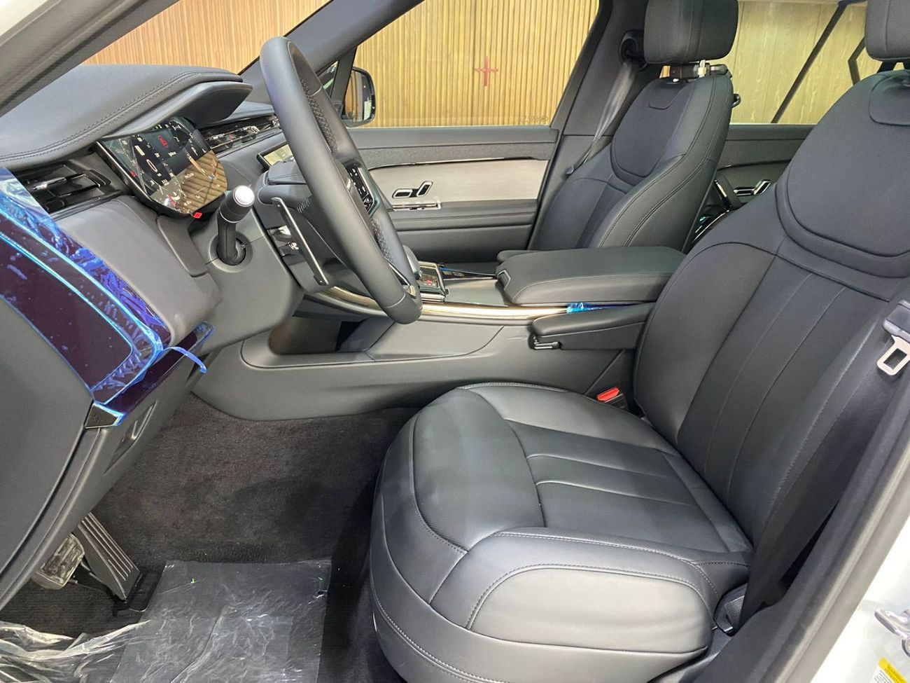 لاند روفر رينج روفر سبورت Range Rover Sport - SE | BRAND NEW!