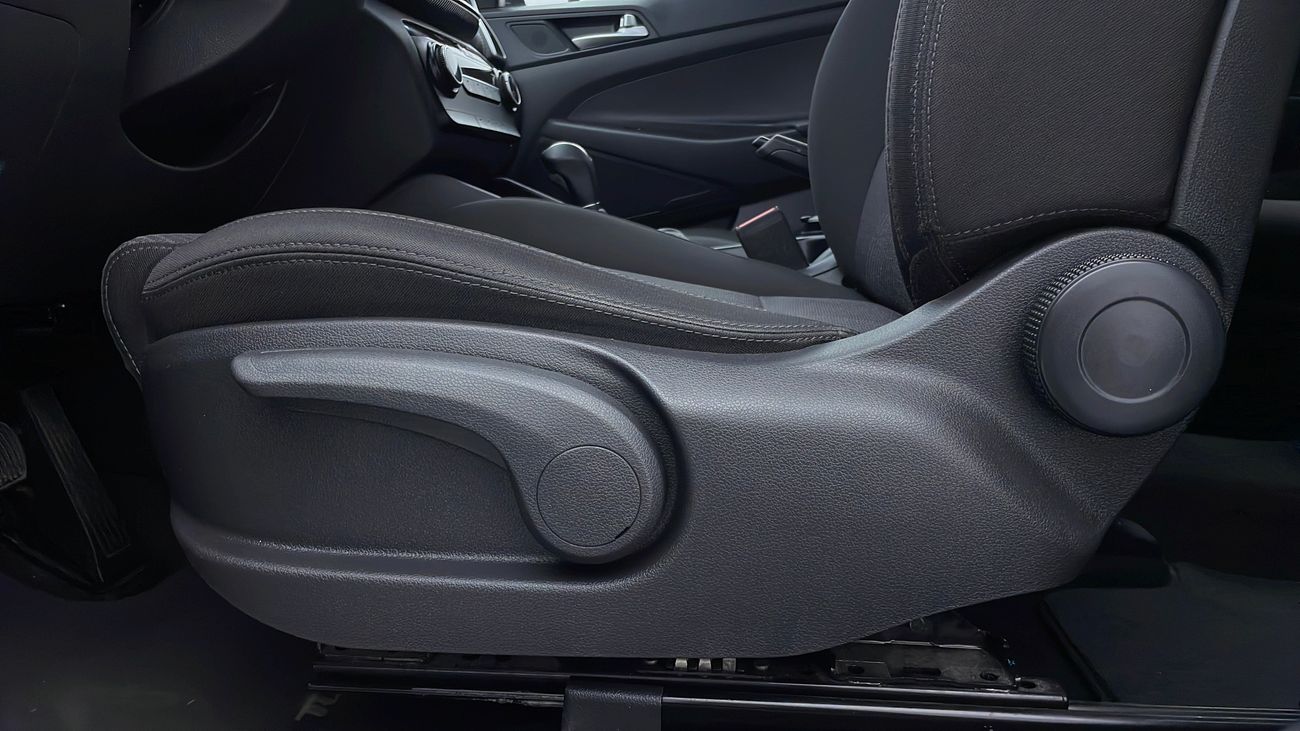 Hyundai Tucson GL 2 | Under Warranty | Inspected on 150+ parameters