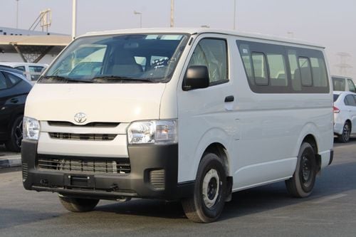 تويوتا هاياس TOYOTA HIACE 2.5L DIESEL 15 SEATER HIGH ROOF STD MANUAL