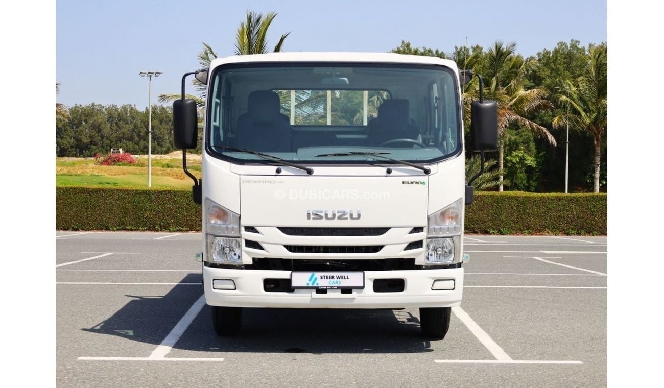 Isuzu NPR SUMMER OFFER | Euro4 Double Cab Pickup Truck | Excellent Condition | GCC Specs | Special Offer