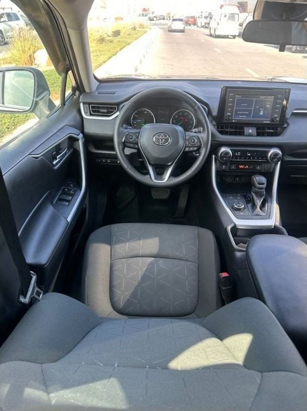 تويوتا راف ٤ Hybrid XLE 2.5L premium Full Option