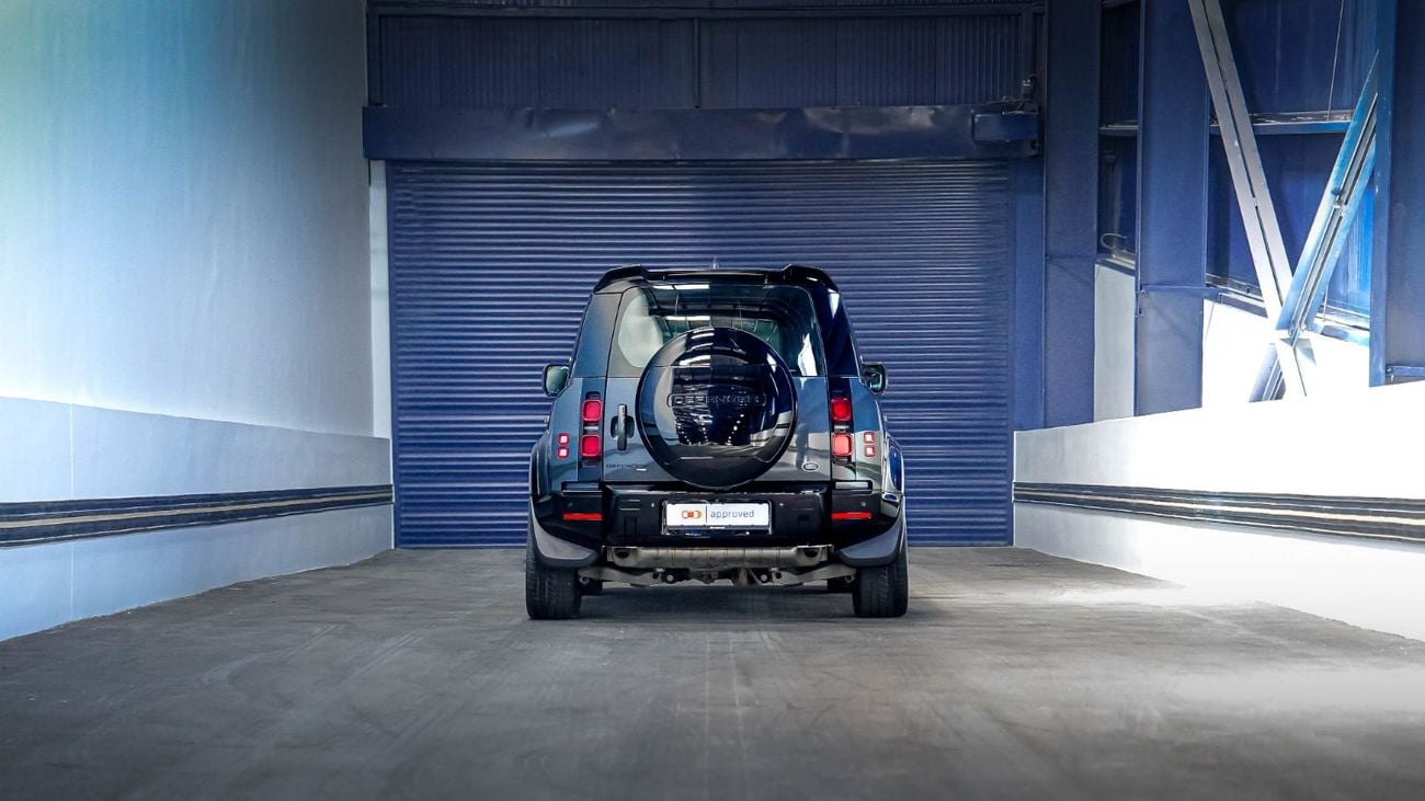 Land Rover Defender P400 110 HSE 3.0L (7 Seater) UAEs Very Best Example | 7 Seater Widetrack | AED 5,411 Per Month