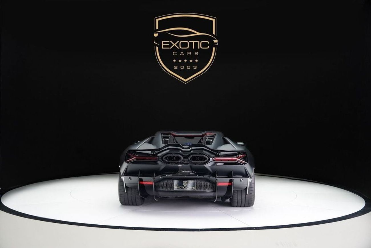 لامبورغيني ريفويلتو 6.5L V12 Hybrid