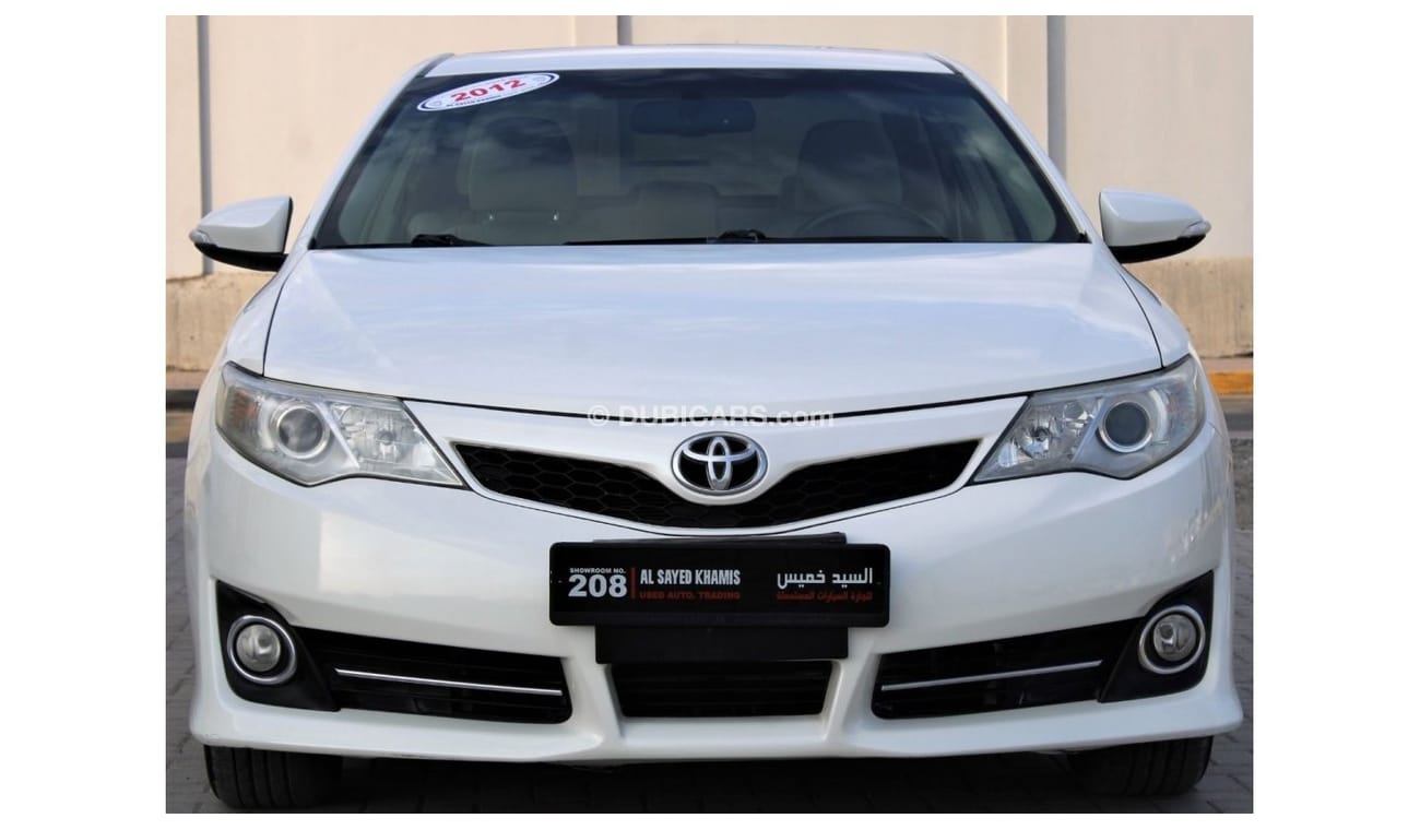 تويوتا كامري تويوتا كامري 2012 خليجي بحالة ممتازة بدون حوادث نظيفه جدا من الداخل والخارج