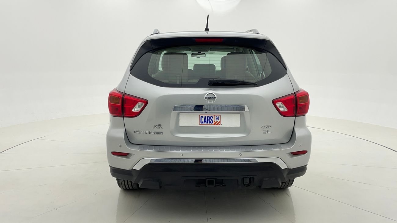 نيسان باثفايندر SL 3.5 | بدون دفعة مقدمة | اختبار قيادة مجاني للمنزل
