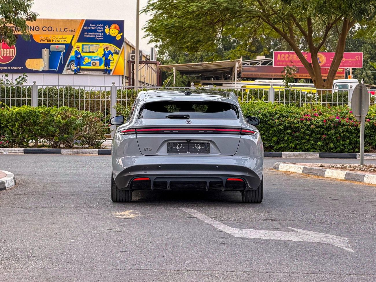 نيو ET5 Nio ET5 Long Range | 100 kWh | WLTC (580 Km) | 490 Hp | Law Mileage (75,000 Km)