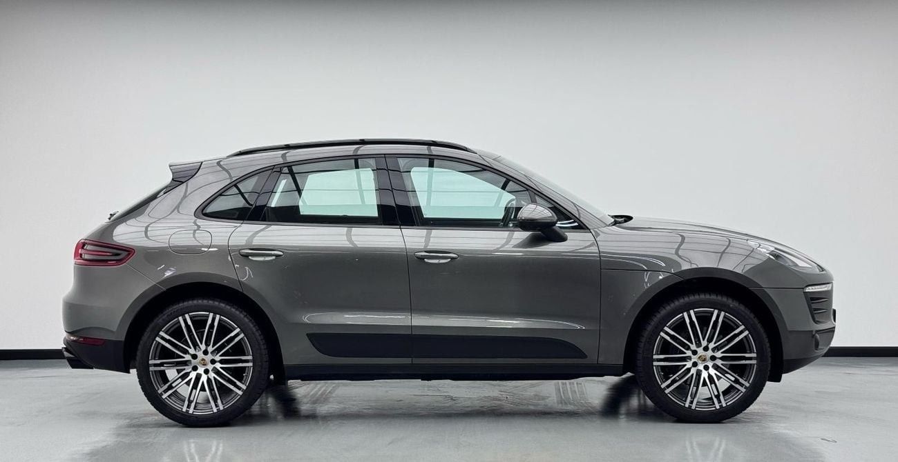 Porsche Macan Std 2.0L (252 HP) 2018 Porsche Macan, 2026 Porsche Warranty, Full Porsche Service History, Full Opti