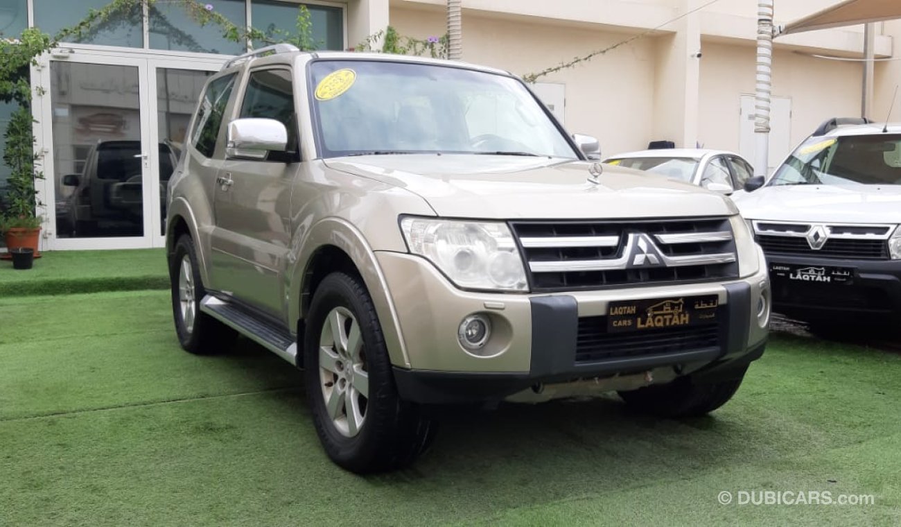 Mitsubishi Pajero GCC number one car - Alloy wheels - Excellent condition