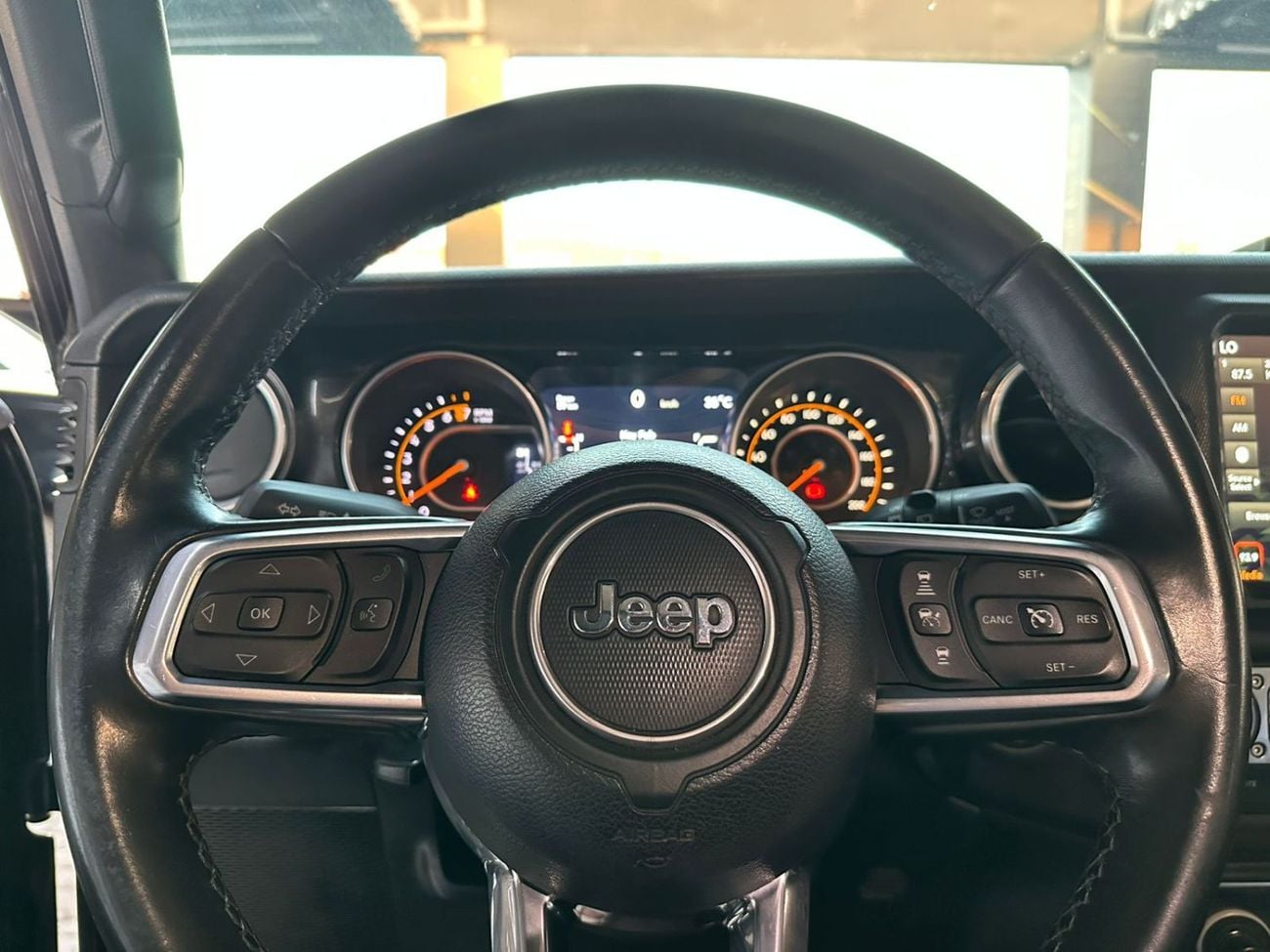 Jeep Wrangler 3.6L Pentastar V6 - 6-cylinder 8-speed automatic