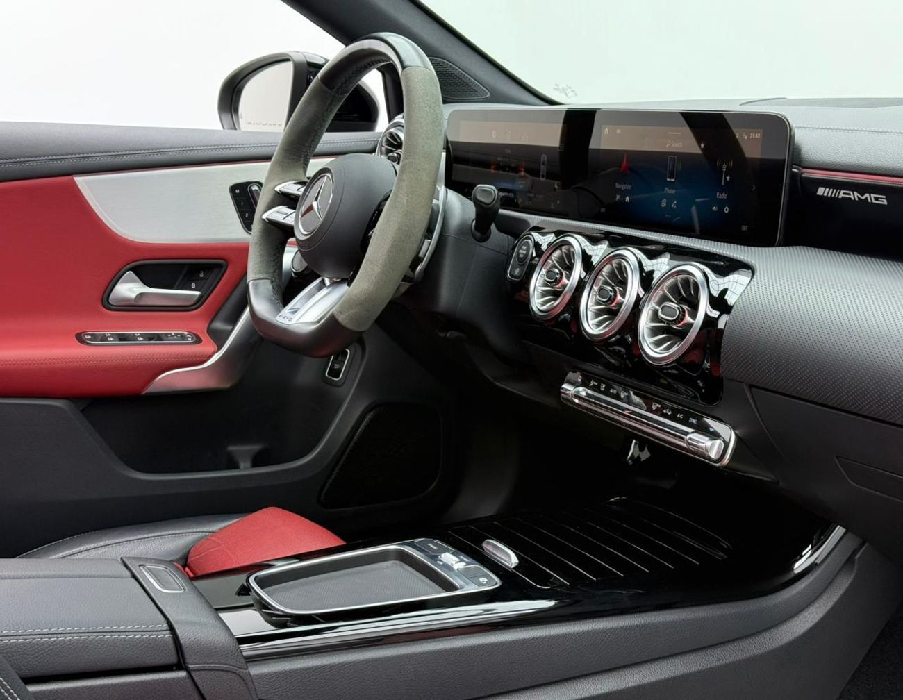 مرسيدس بنز A 35 AMG 4MATIC 2023 Mercedes Benz A35 AMG 4MATIC, 2028 MB Warranty + Service Pack, Full MB Service History,