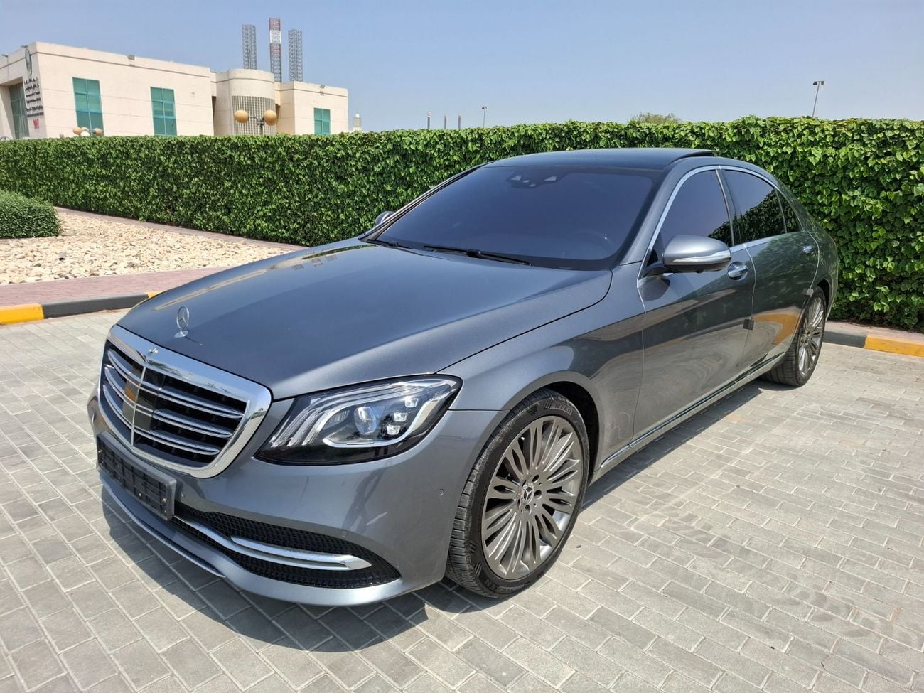 Mercedes Benz S560 L AMG