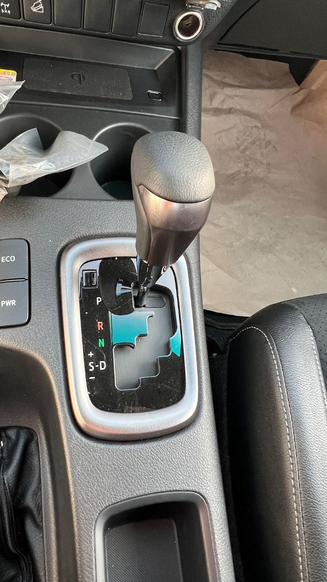 تويوتا هيلوكس Toyota Hilux GR Sport 4.0L