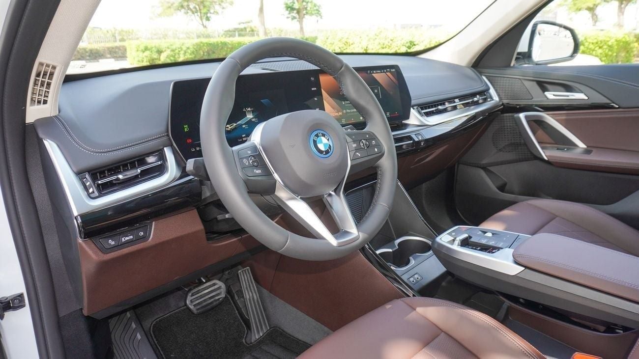 بي أم دبليو iX1 EDrive 25L