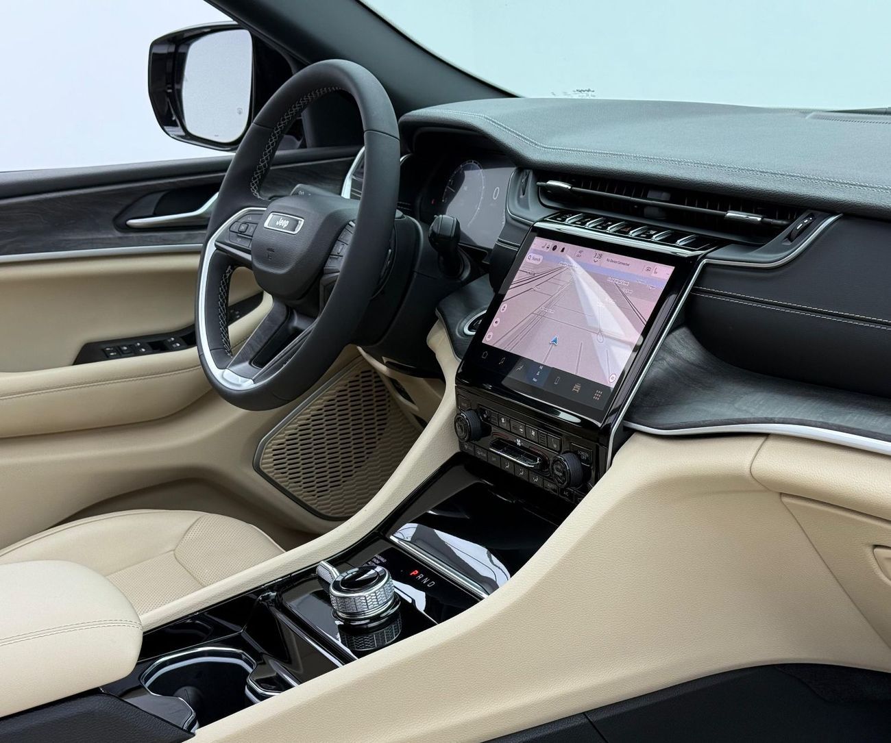 جيب جراند شيروكي Limited 3.6L