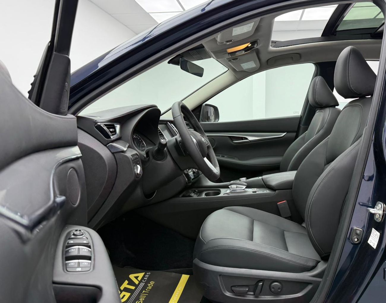 Infiniti QX50 Luxe Style 2.0L 2024 Infiniti QX50 ,Warranty ,Brand New ,GCC