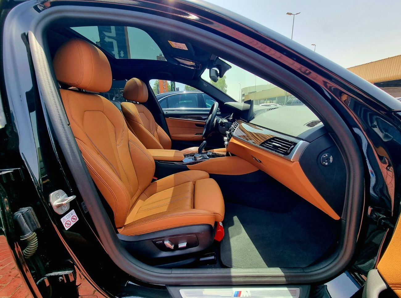 بي أم دبليو 520i Executive 1.6L