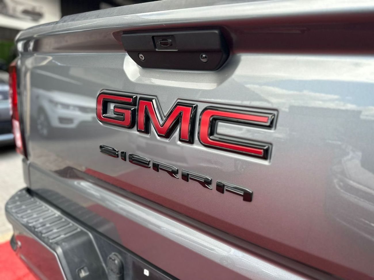 GMC Sierra 2.7T SLE Crew Cab (FWD)