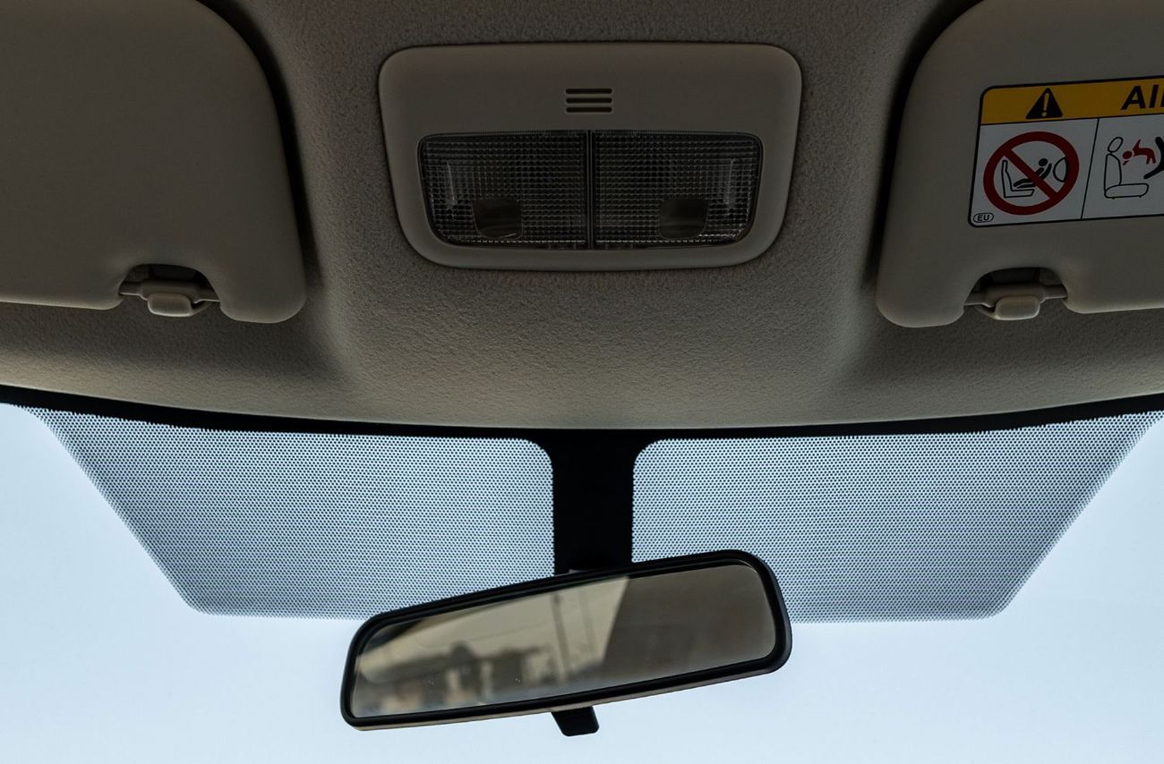 تويوتا كورولا 2025 Toyota Corolla XLI 1.6L AT Petrol (White)