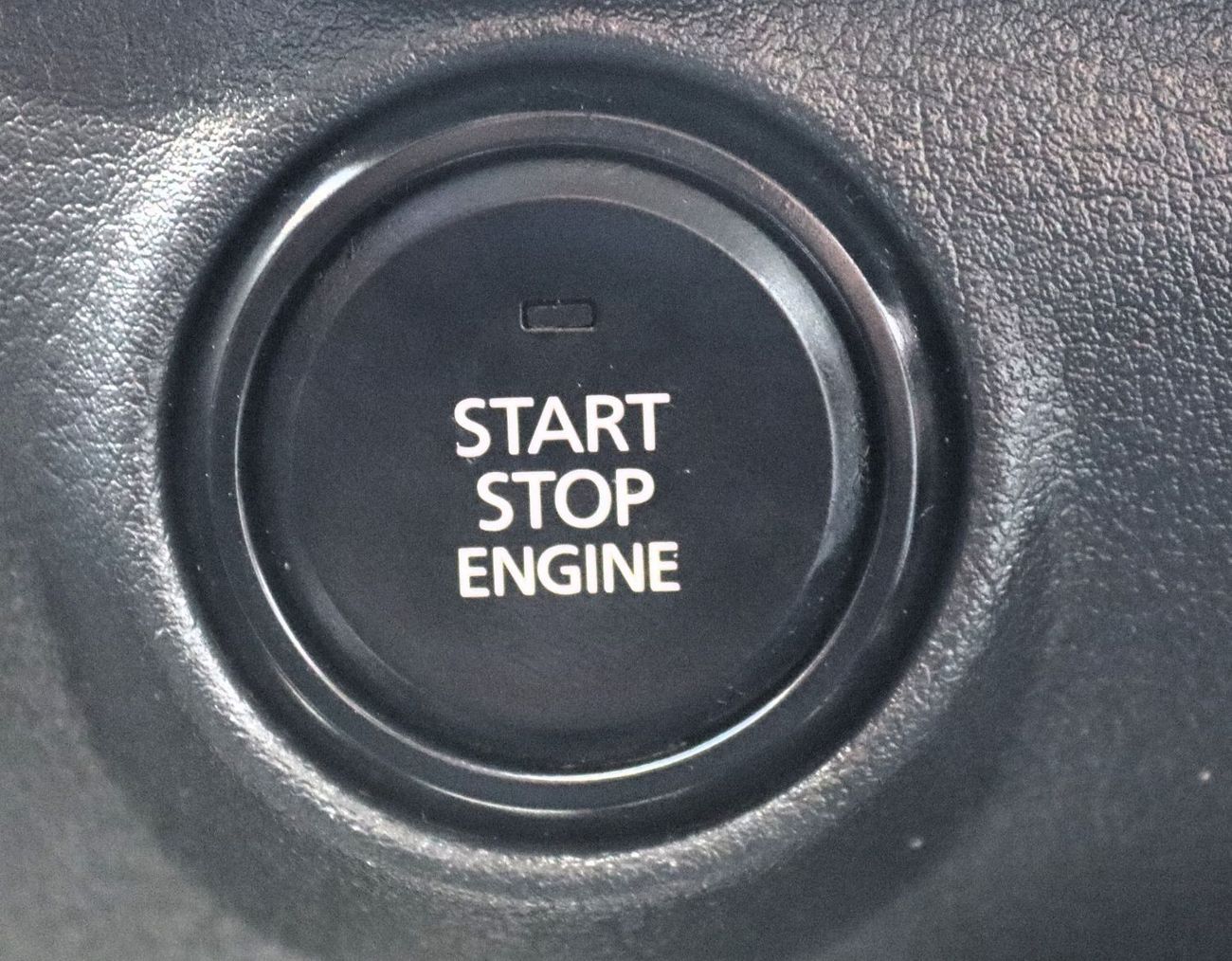 Mazda 3 V ACCIDENTS FREE - GCC - ENGINE 1600 CC - SUNROOF - KEYLESS ENTRY AND START - ORIGINAL PAINT - PERFE