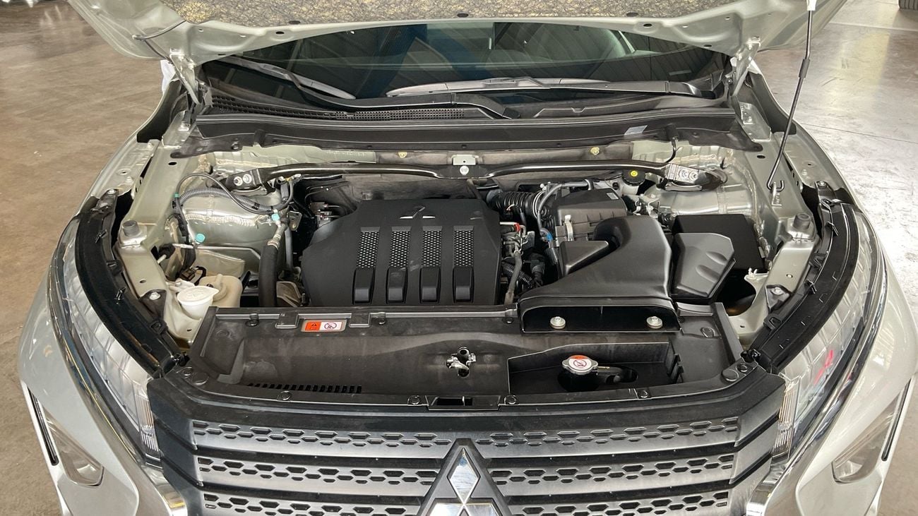 Mitsubishi Eclipse Cross GLS MIDLINE | Guaranteed Warranty | 0 Down Payment
