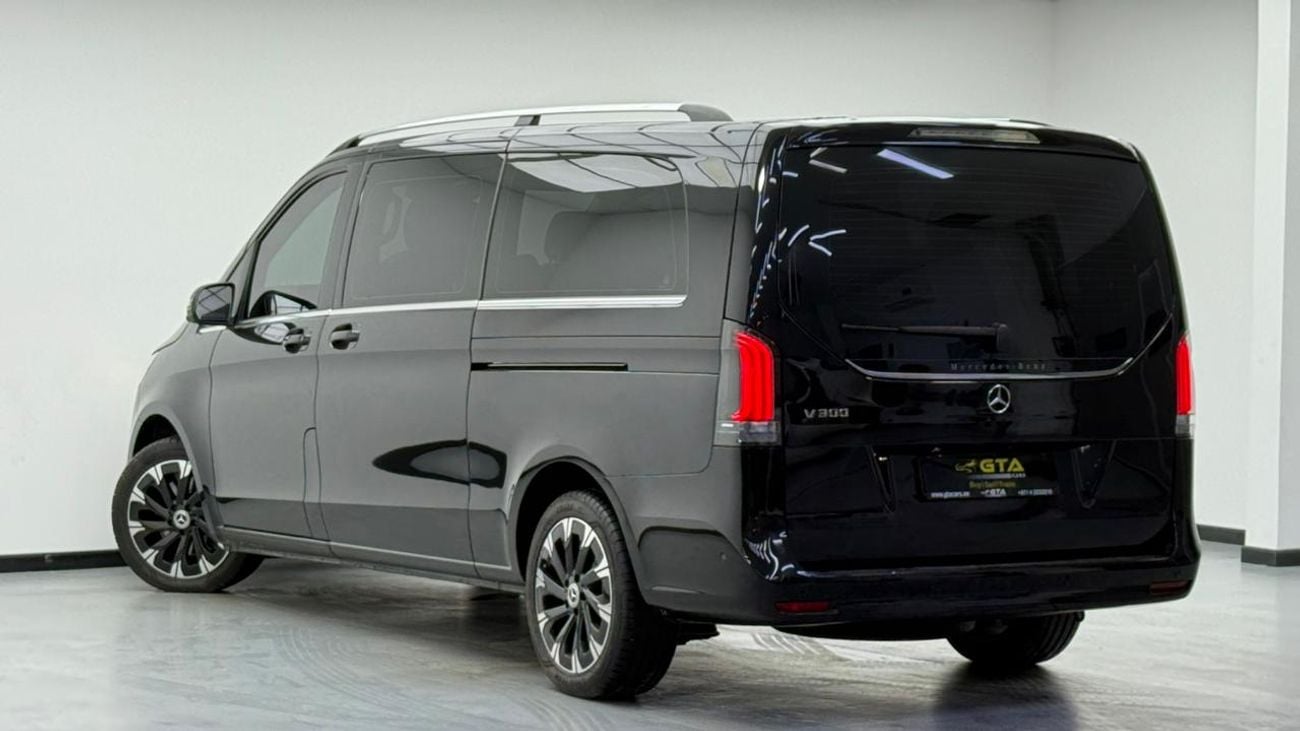 Mercedes-Benz V 300 2025 Mercedes Benz V300, 2026 Mercedes Warranty, Full MB Service History, Excellent Condition, GCC