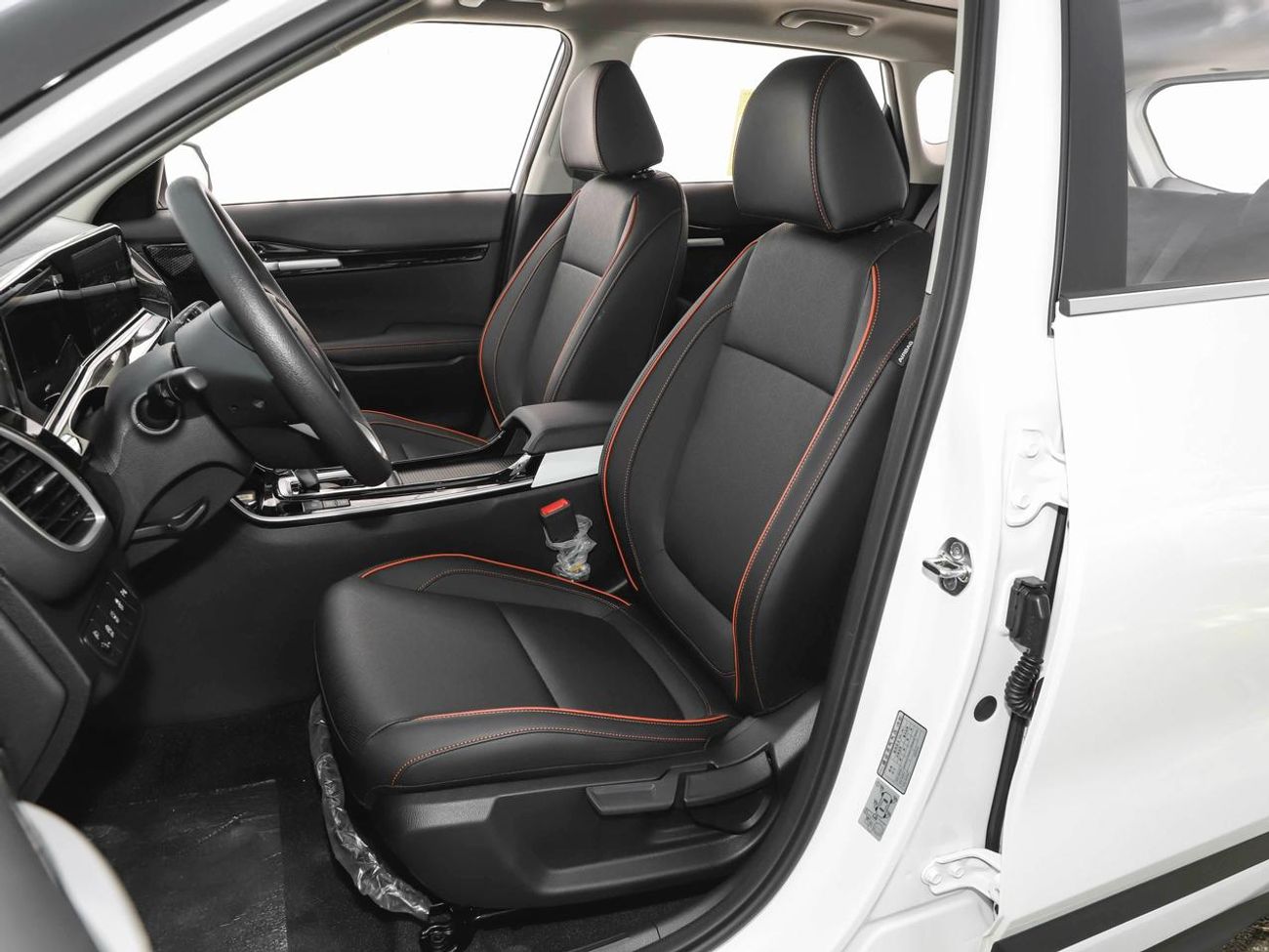 كيا سيلتوس Std 1.6L (123 HP)