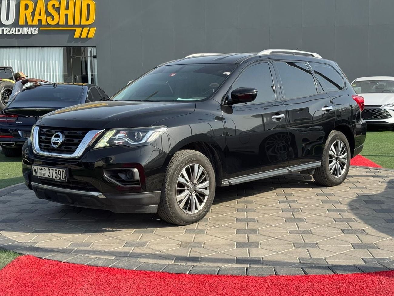 Nissan Pathfinder SV SL 3.5L (260 HP) 4WD
