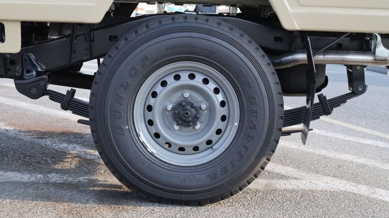 Toyota Land Cruiser Pick Up V Std 4.0L Single Cab Utility 4WD