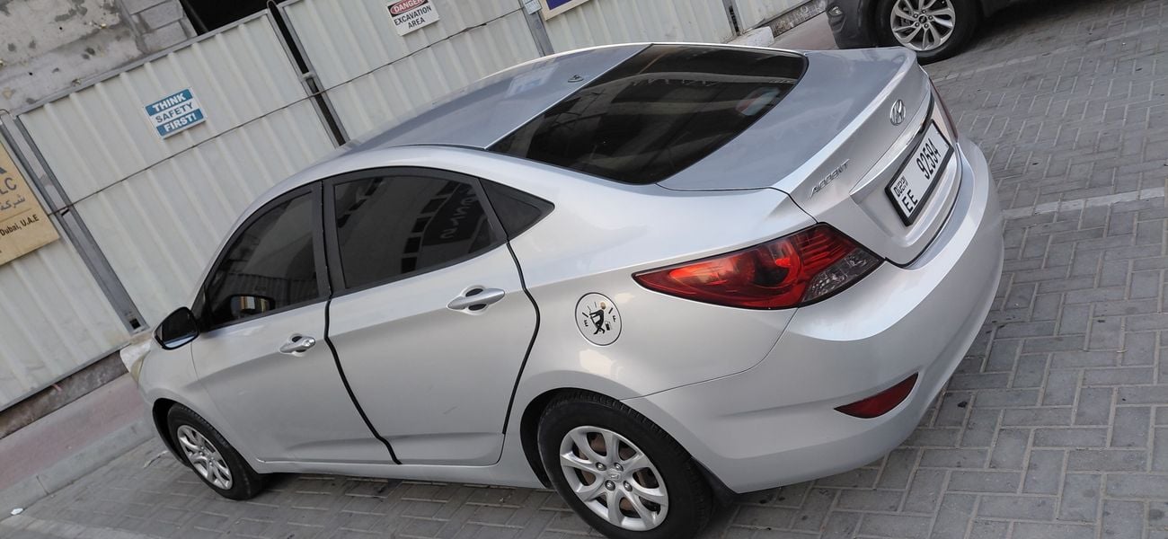 Hyundai Accent 1.6  4 cyl. Korya ,5 seats 4 door