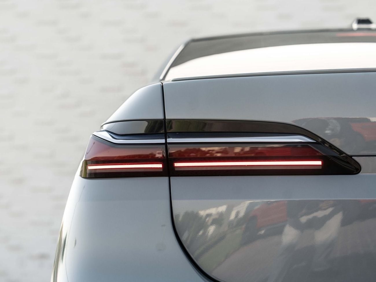 بي أم دبليو 735i M SPORT INDIVIDUAL M SPORT
