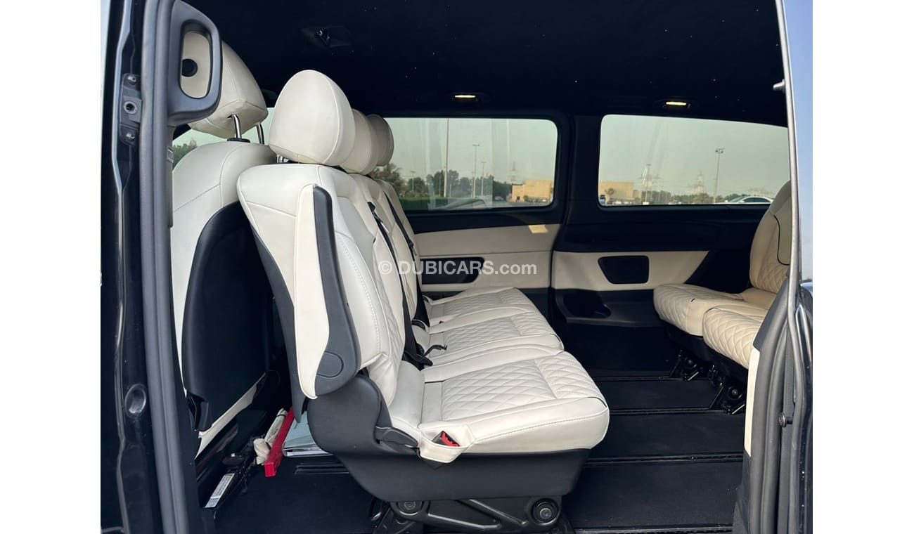 Mercedes-Benz V 250 Exclusive Viano V-250 GCC 2021 V4 Petrol // Body kit( may bach ) // Low mileage // Perfect condition