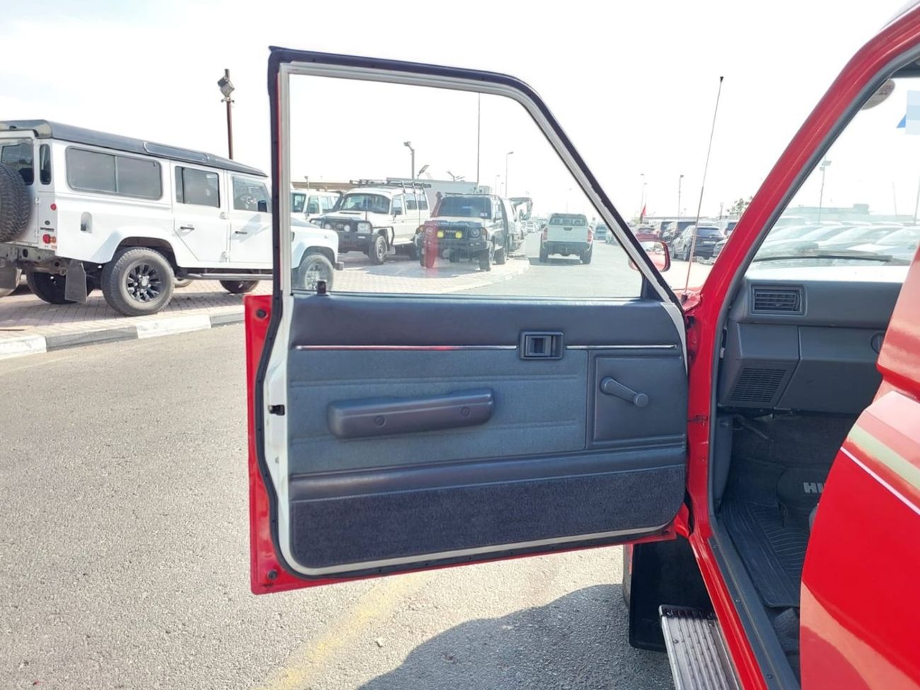 تويوتا هيلوكس TOYOTA HILUX PICKUP RHD 1987 MODEL 2.0 L PETROL MANUAL(PM19257)