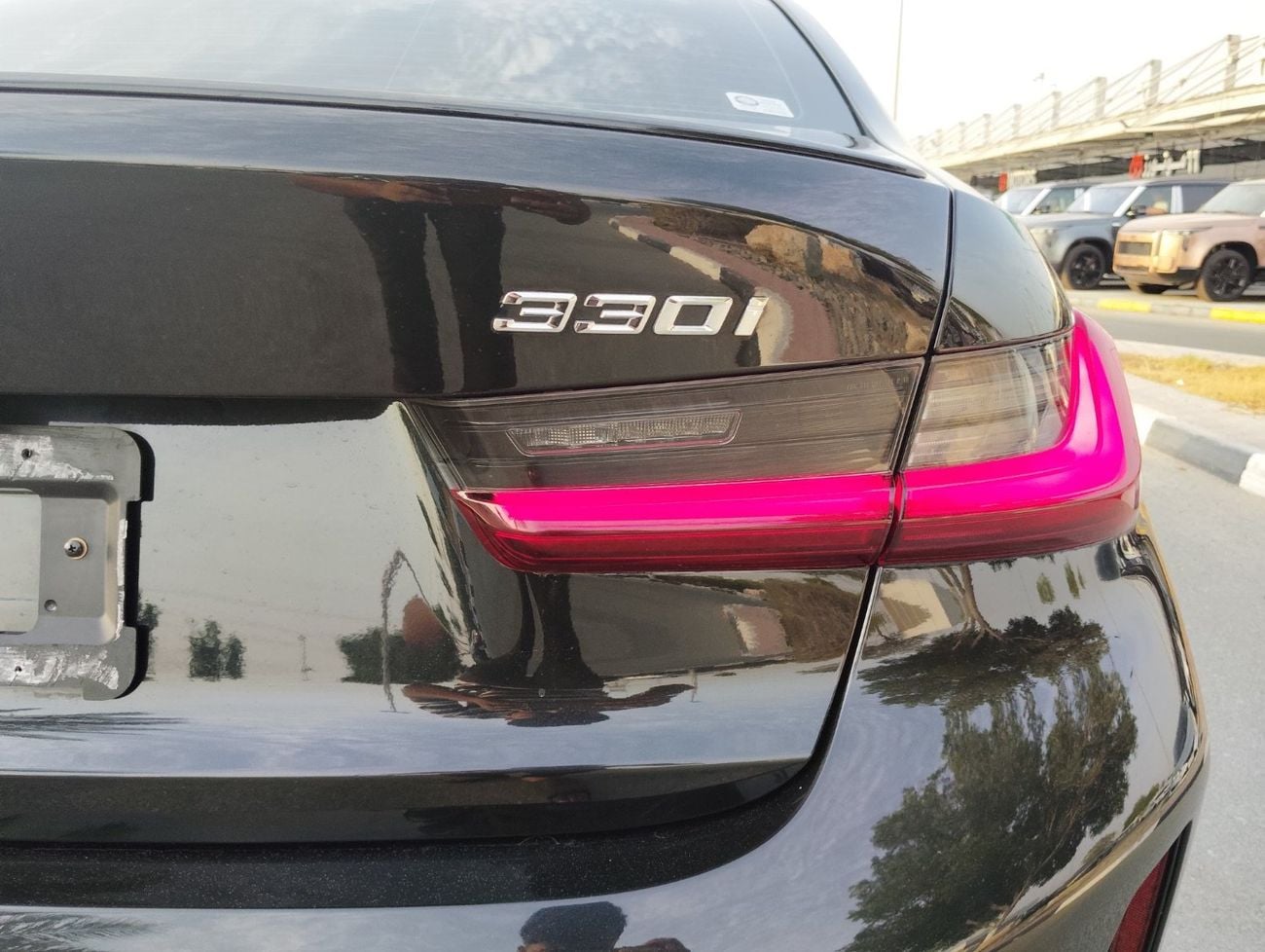 بي أم دبليو 330i M SPORT