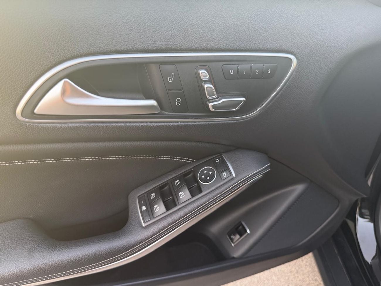 مرسيدس بنز GLA 250 2020 Mercedes-Benz GLA 250 4MATIC | TOP OPTIONS LIKE NEW WITH ONE YEAR WARRANTY