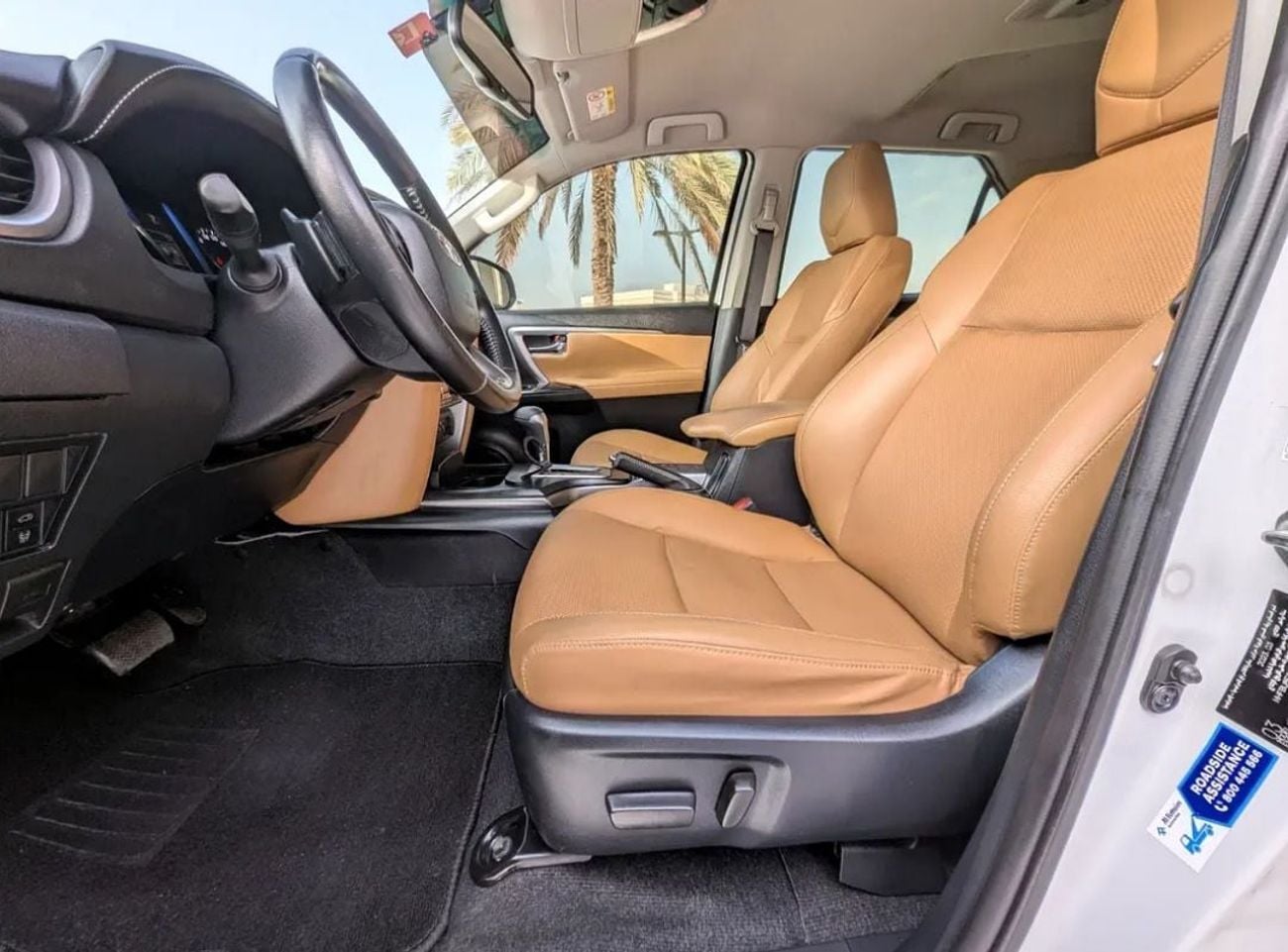 تويوتا فورتونر VXR Toyota Fortuner 2023 Model VXR 4.0L v6 full option petrol Engine Colour White push start Transmissio