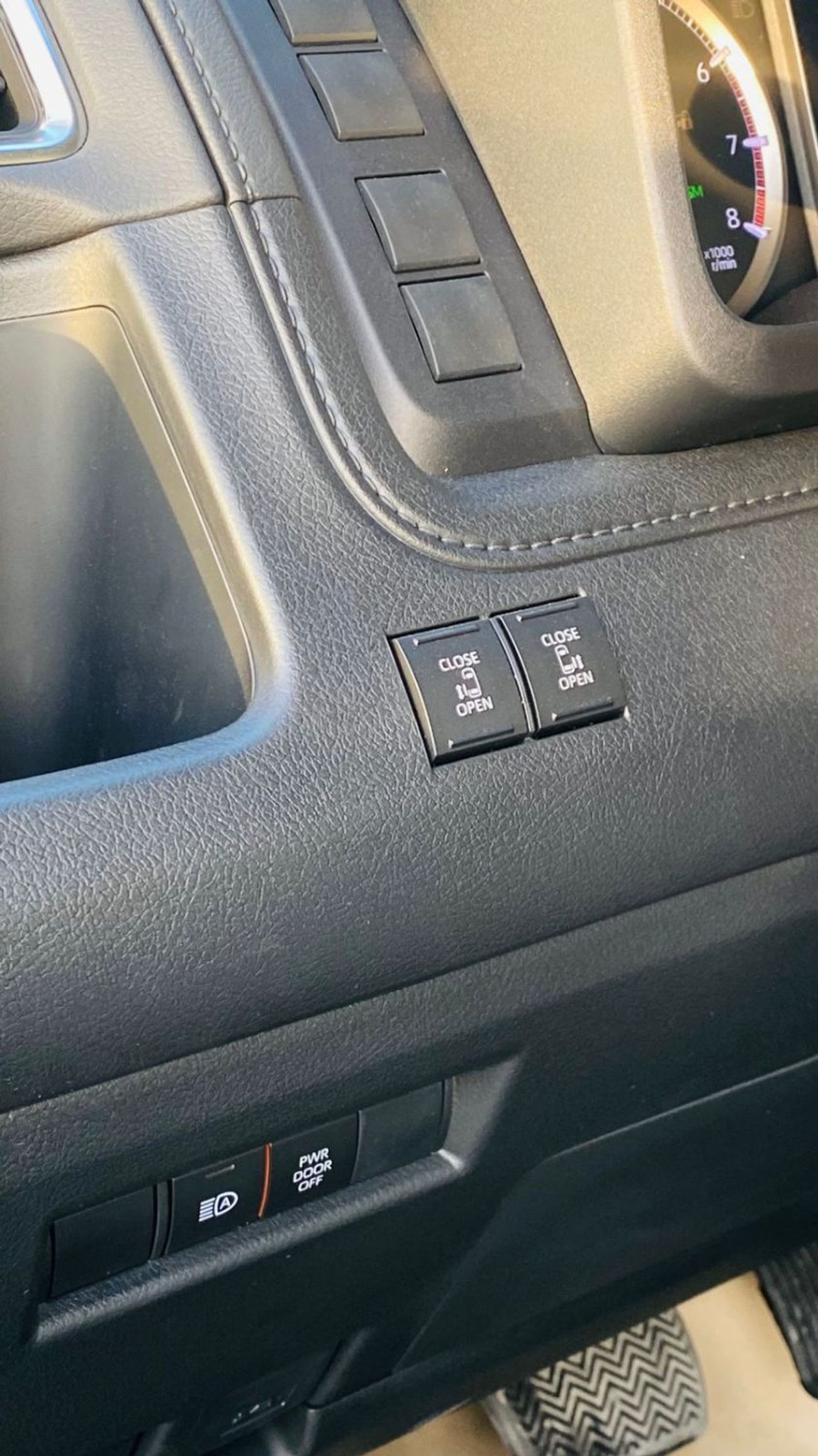 Toyota Granvia 2026 Toyota Granvia Premium 6-Seater (High-Option) 3.5L V6 Petrol A/T RWD Export Only