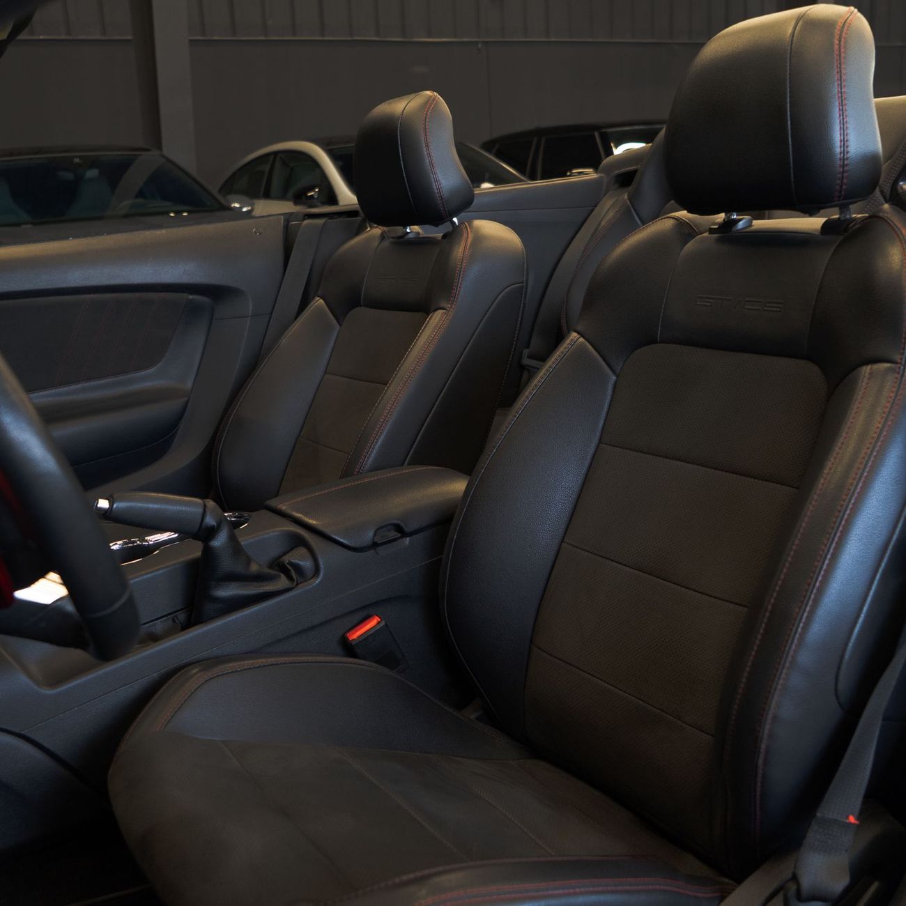 فورد موستانج GT Premium 5.0L V8 AED 3,329 pm • 0% Downpayment • Ford Mustang GT CS • 1 Year Warranty