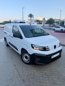 بيجو بارتنر Chilled Van