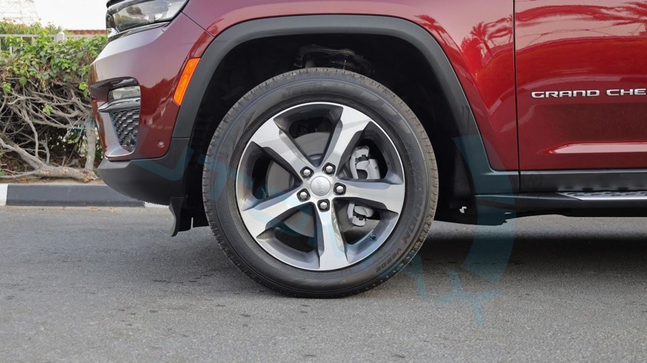 جيب جراند شيروكي LIMITED PLUS LUXURY 4X4 GCC 2025 With 3 Years Or 60,000 Km Warranty @Official Dealer