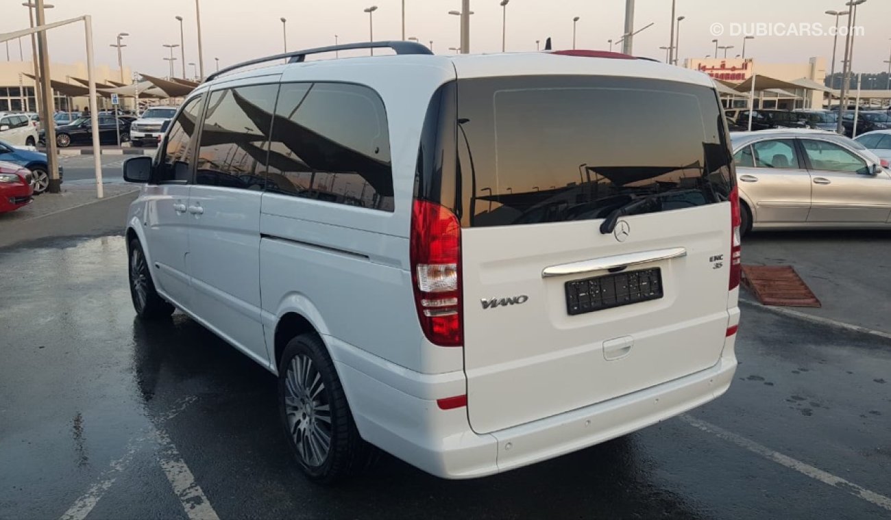 Mercedes-Benz Viano Mercedes benz viano model 2015 GCC car prefect condition full option panoramic roof leather seats ba