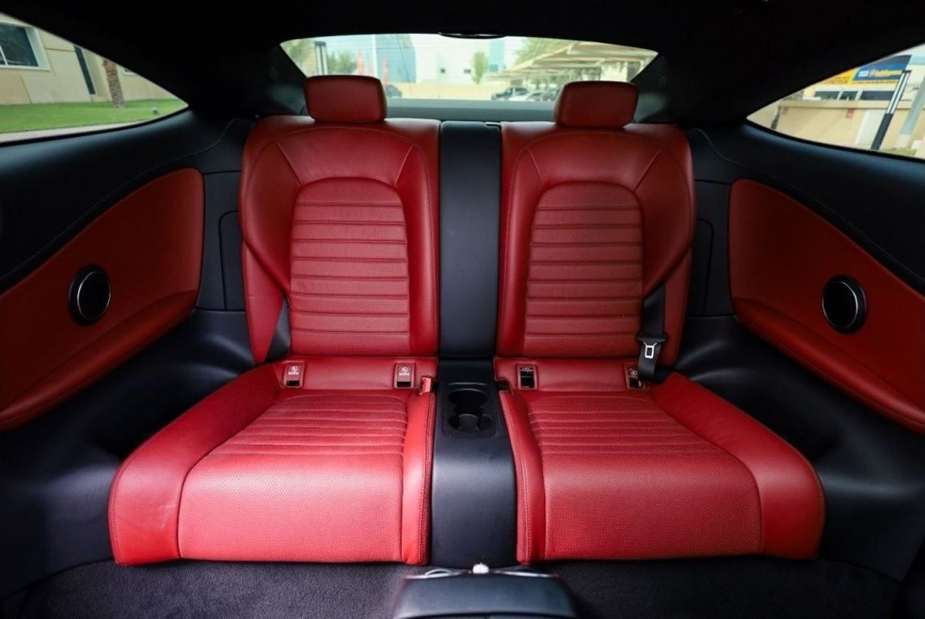 مرسيدس بنز C 200 كوبيه Mercedes-Benz C200 Coupe AMG Pack 2018 GCC under Warranty with Flexible Down-Payment.