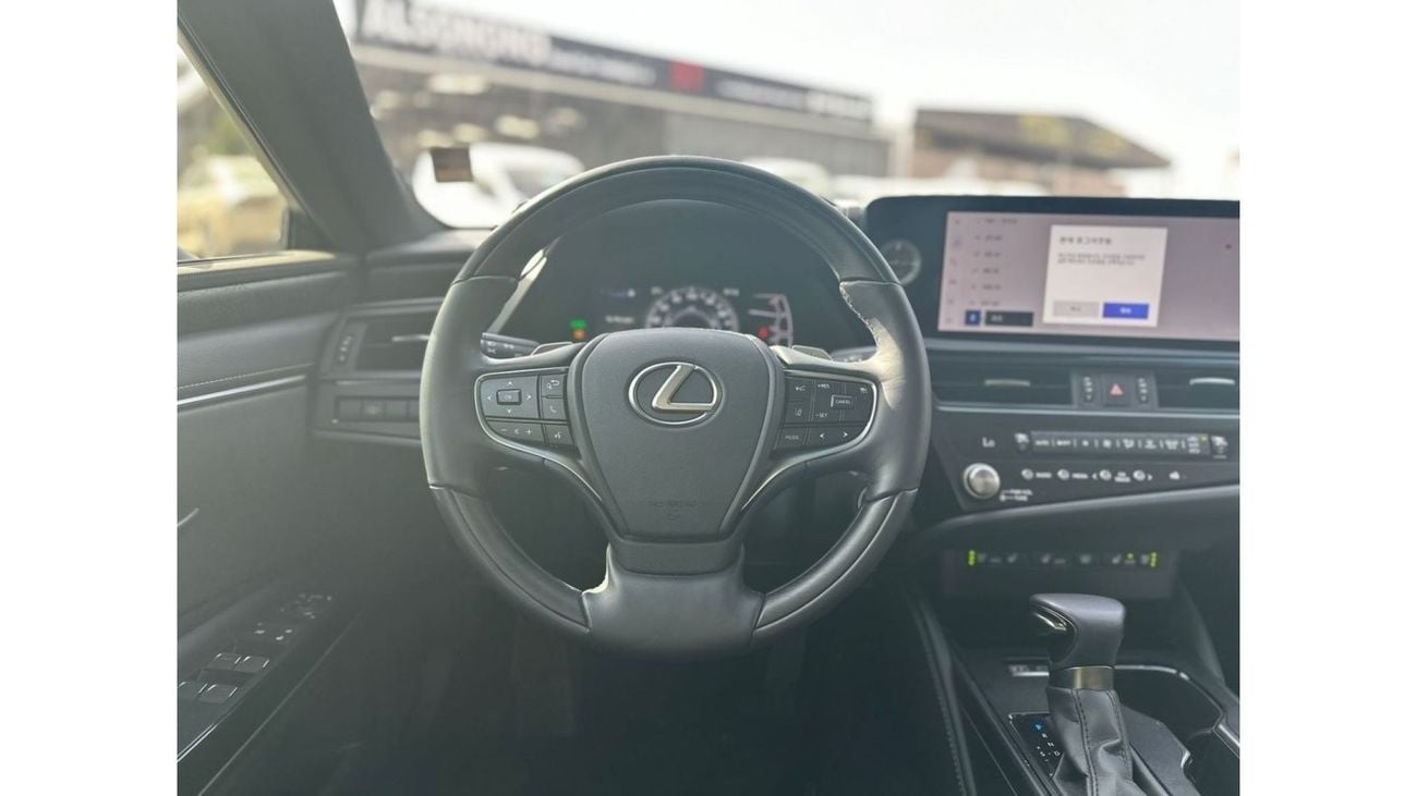 Lexus ES 300 LEXUS ES 300 HYBRID 2023 KOREA SPECS