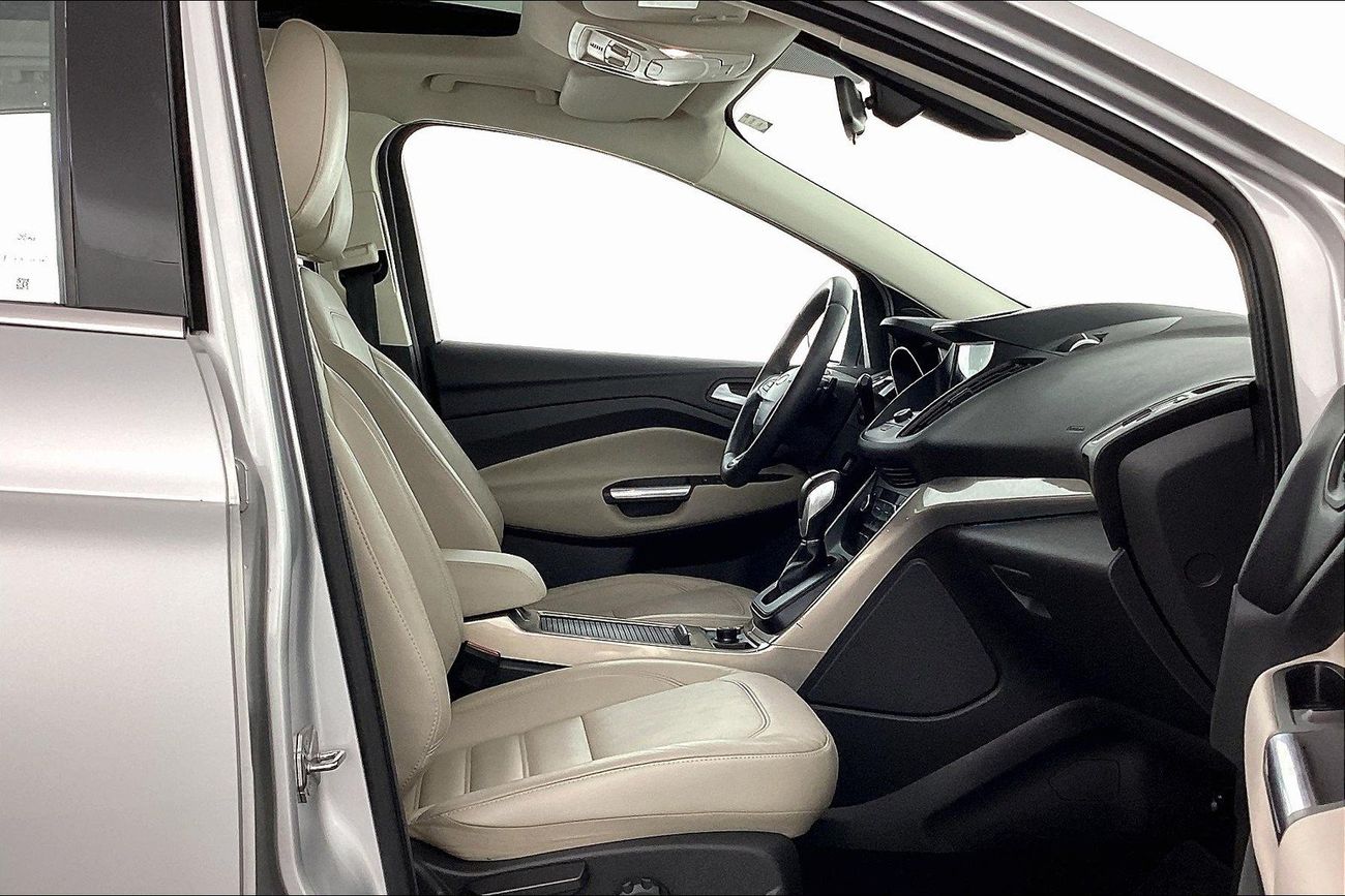 فورد إيسكاب Titanium | National Day Celebration | شامل الضمان | 0 ﺪﻔﻋﺓ ﺃﻮﻟﻯ