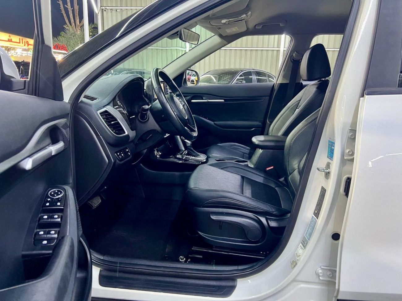 Kia Seltos LX 1.6L warranty one year bank financie available