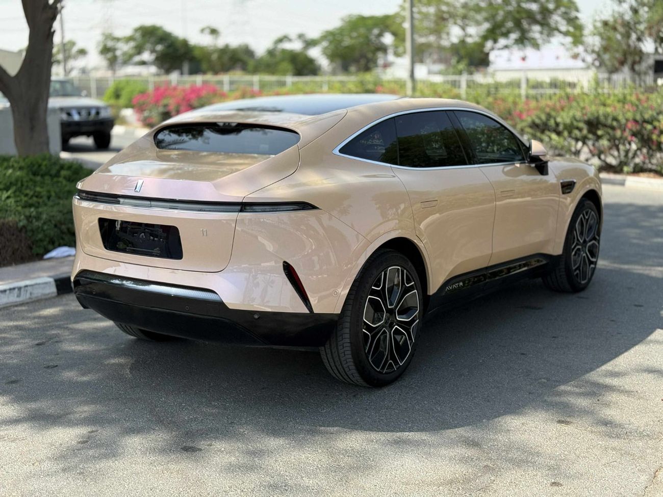 أفاتر 11 Premium AWD