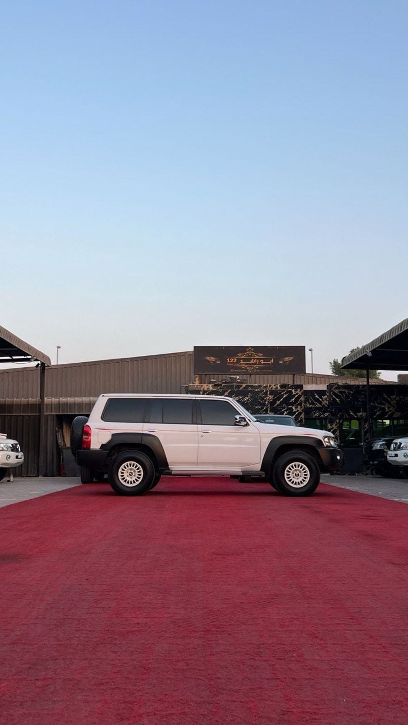 Nissan Patrol Safari GL 4.8L A/T (7 Seater)